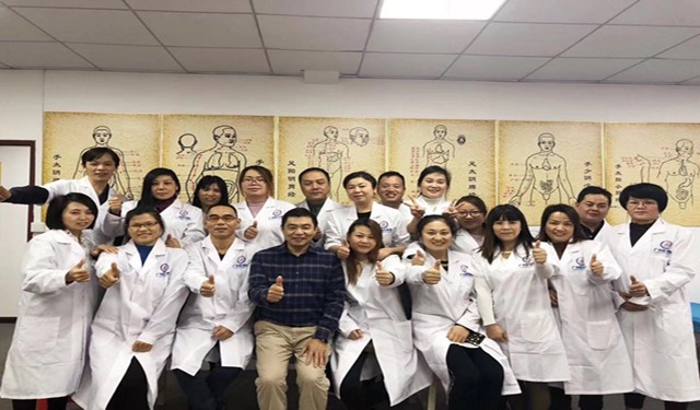中育為-[康復師]廣州零基礎中醫針灸培訓機構-專業正骨推拿培訓學校
